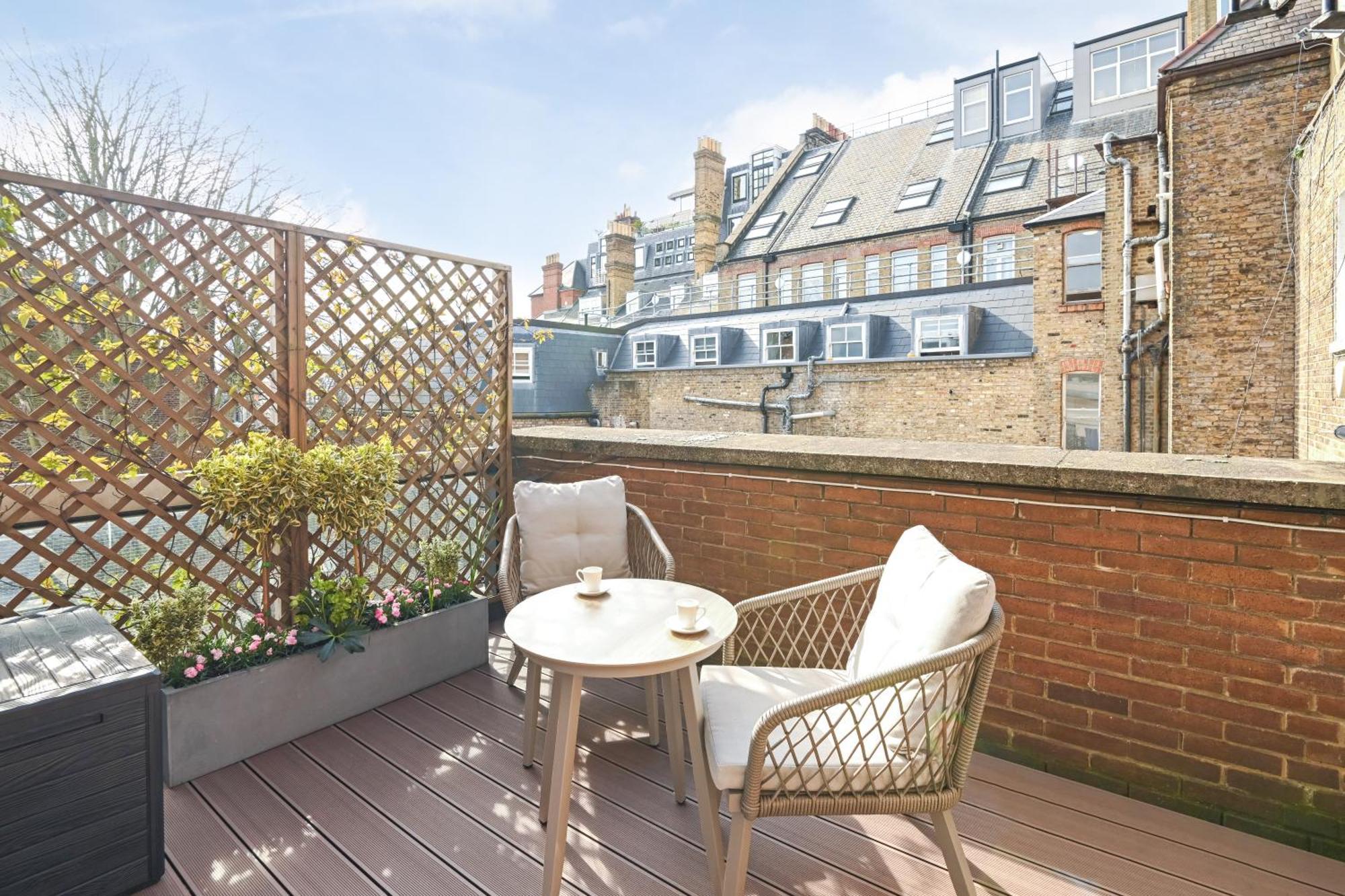 Buckingham & Lloyds Aparthotel ลอนดอน ภายนอก รูปภาพ